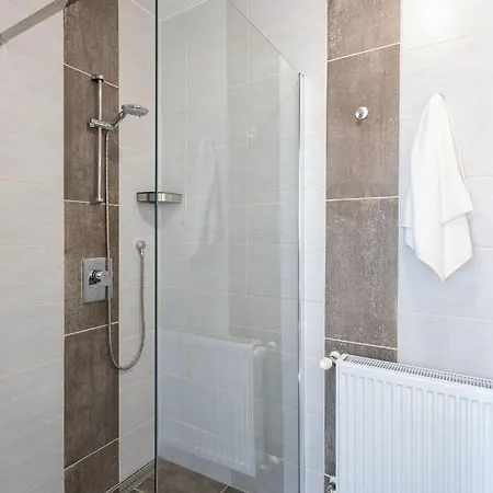 Pensjonat Hooper's Vendeghaz Eger